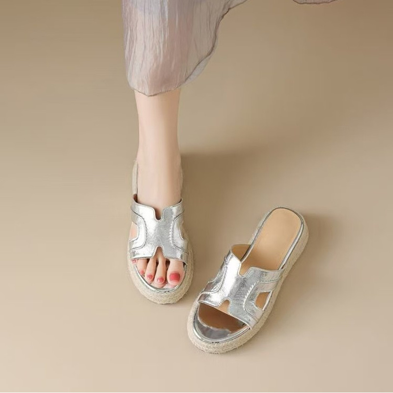 Espadrille Slip On - รองเท้าส้นเตารีดแบบสวมสำหรับผู้หญิงรุ่นใหม่ปี 2026 รองเท้าแตะแบบสวมสบาย ไม่ลื่น เหมาะสำหรับวันหยุดฤดูร้อน รองเท้าลำลอง