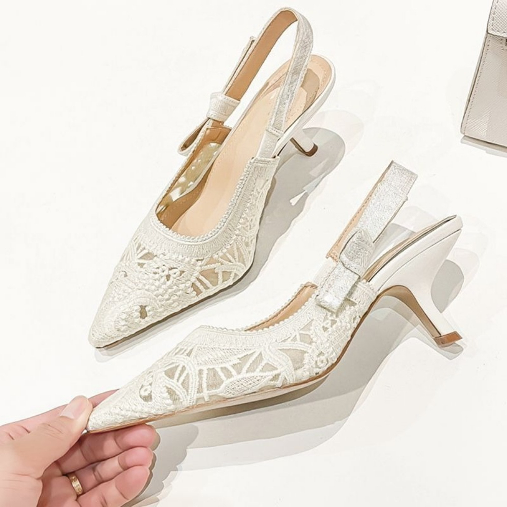รองเท้าส้นสูงหนังแท้ ปักลายผ้า - Casual Sandal Leather บทวิจารณ์และราคา